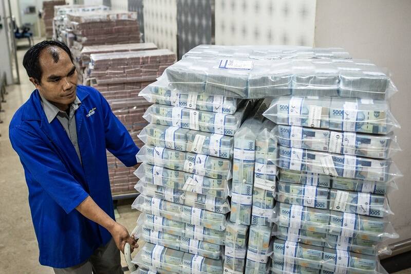 Neraca Perdagangan Indonesia Surplus Diperoleh dari. .