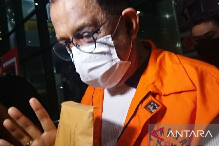 Ngaku Sakit, Wali Kota Sempat Jalan-jalan ke Mal