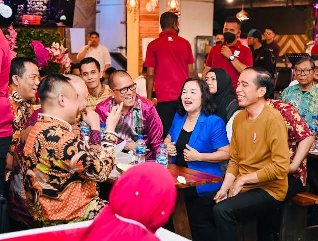 Pak Jokowi Agak Lucu, Jamu Temulawak Resepnya