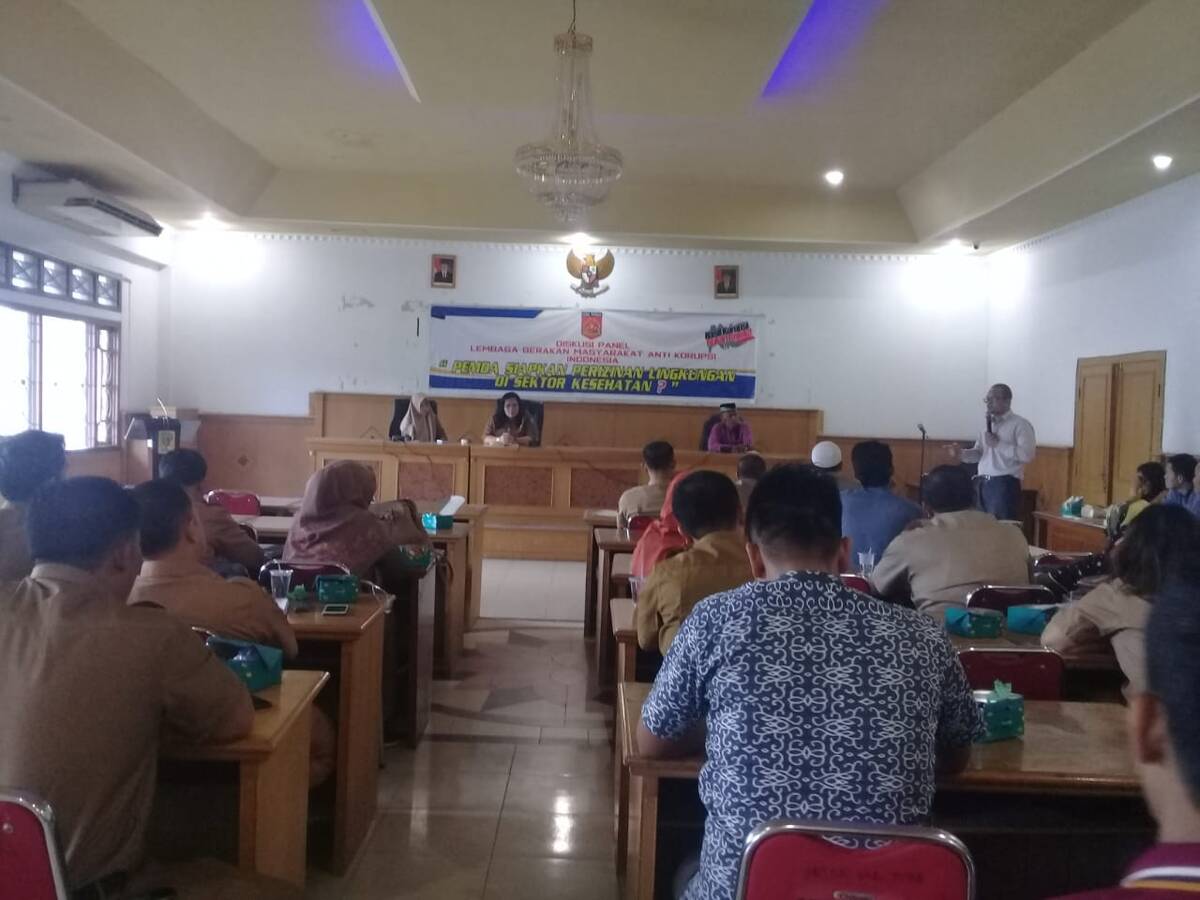Panel Diskusi, Pemda Siapkan Izin Lingkungan