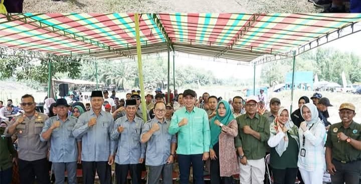 Panen Raya Padi di Kampung Baru Tembesi, Fadhil Sebut Lahan Pangan Aset Pertanian