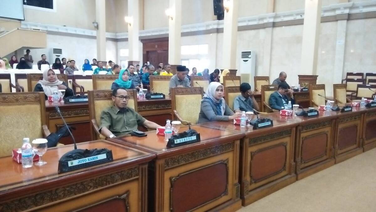 Paripurna DPRD Tanjabtim Dengarkan Pandangan Umum Fraksi LKPJ Bupati Tahun 2018