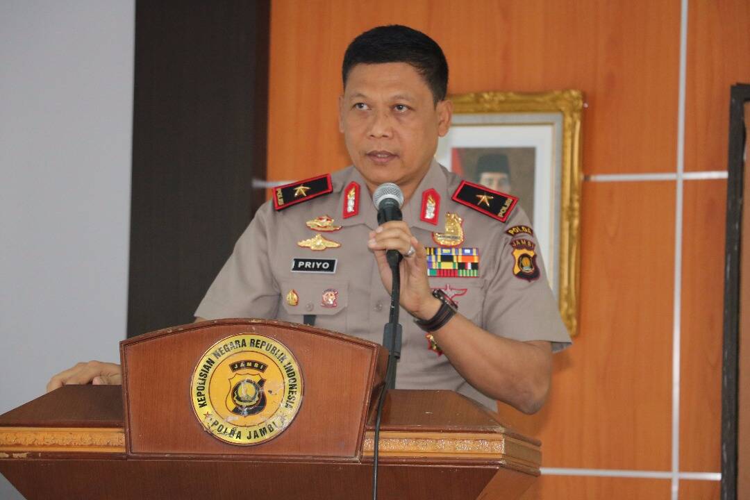 Pasutri Terduga Teroris Dibawa ke Mabes