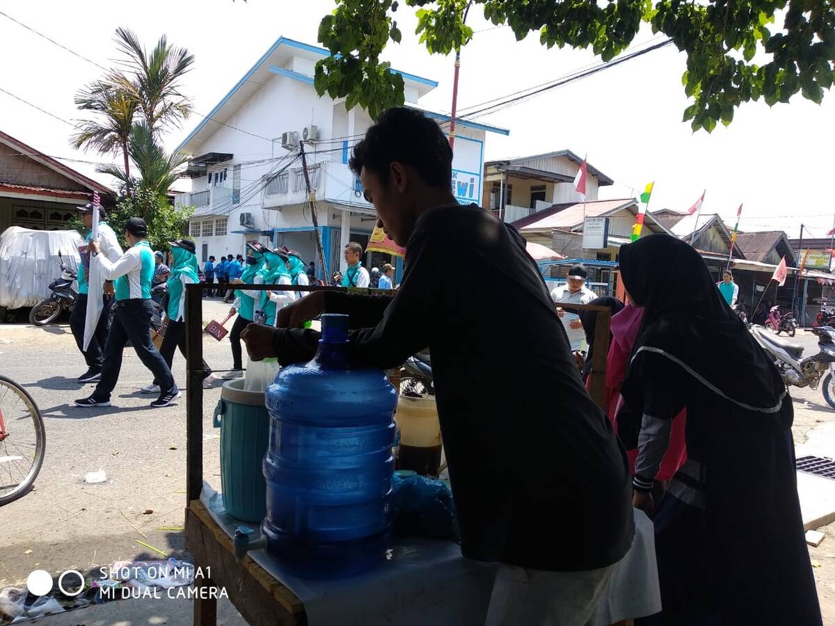 Pawai Hari Kemerdekaan Berkah Bagi Pedagang Kecil