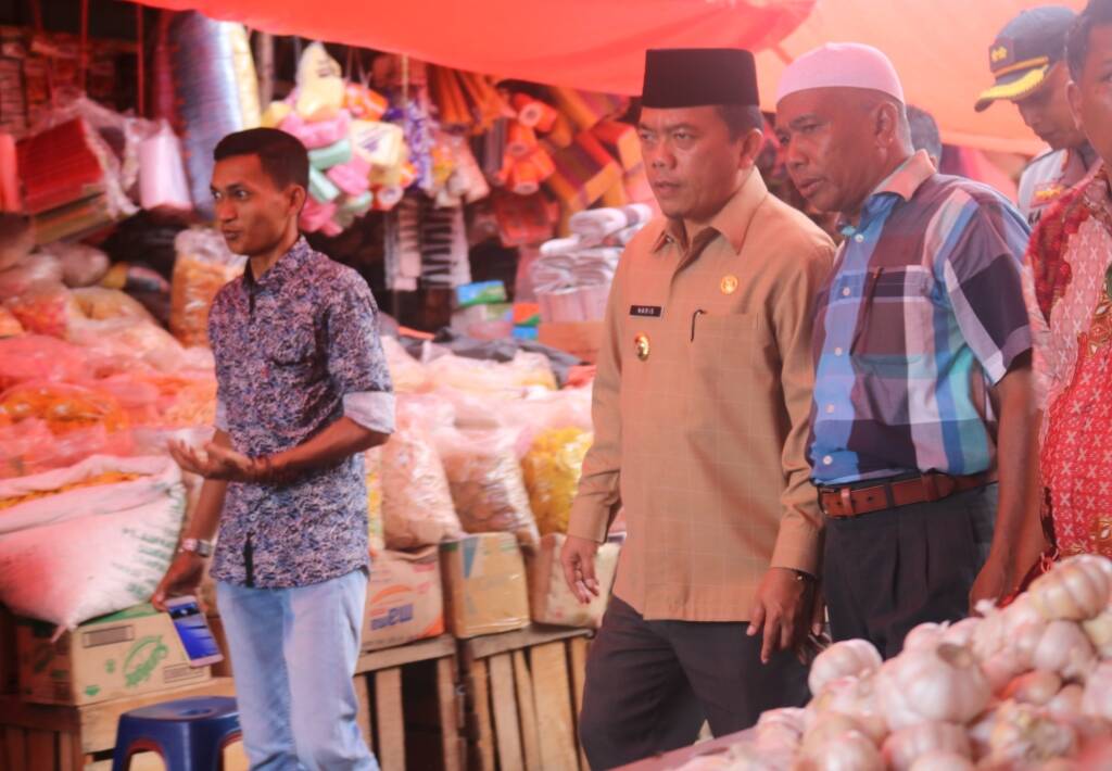 Pedagang Jangan Ambil Untung Berlebihan