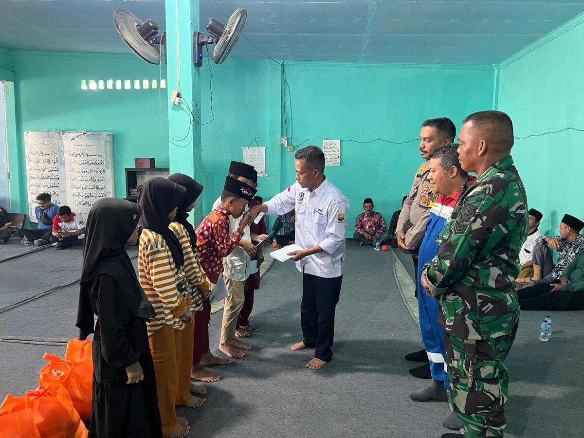 Peduli Lingkungan Wilayah Operasi, Pertamina EP Jambi Bagikan Sembako dan Perlengkapan Fasum