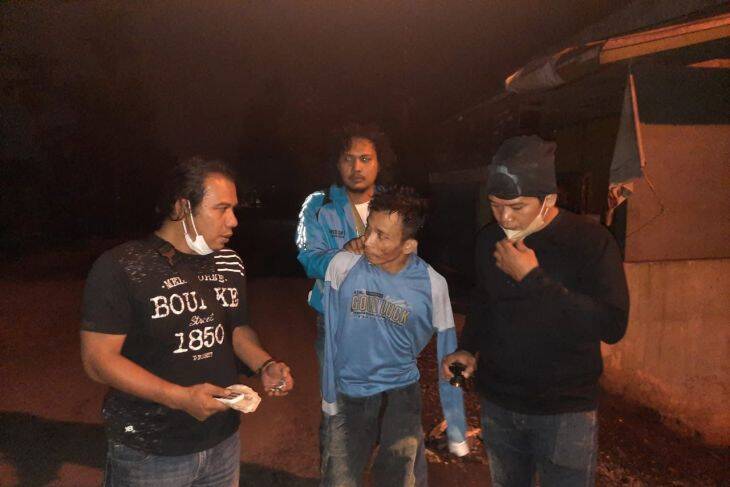 Pelaku Pungli Talang Duku Diciduk Polisi