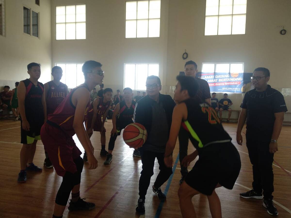 Pembukaan Kompetisi Basket Antar Pelajar se-Provinsi Jambi