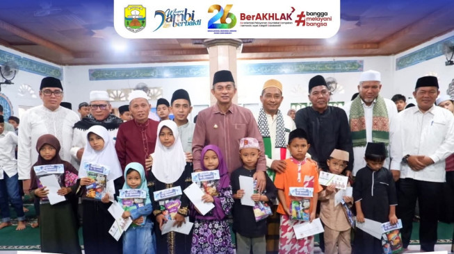Pemkab Muaro Jambi Santuni 100 Anak Yatim