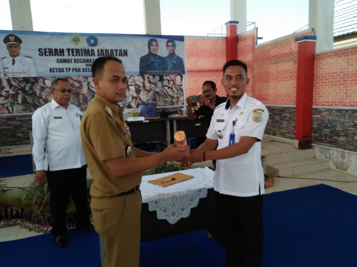 Pemkab Tanjabtim Gelar Sertijab Camat Berbak