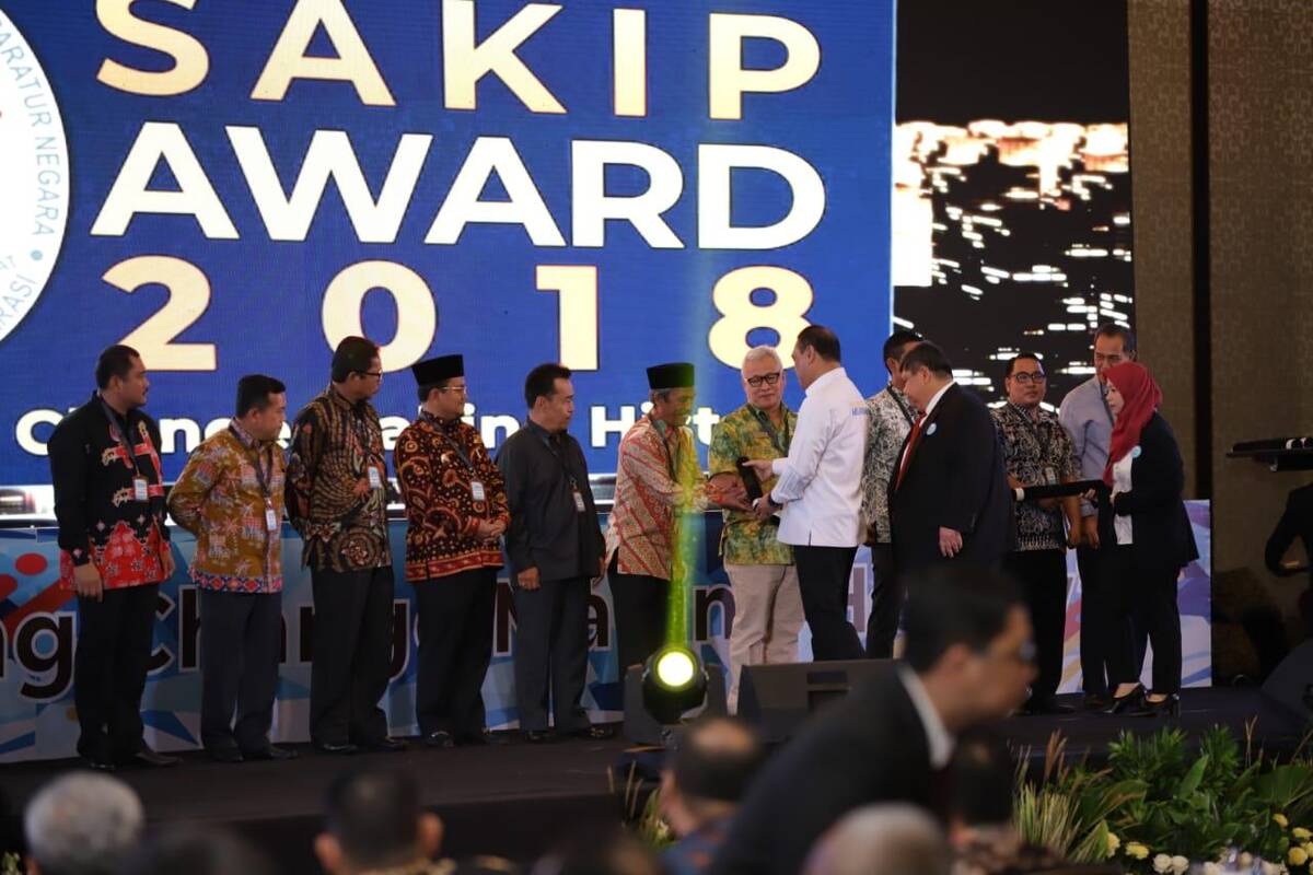 Pemkab Tebo Terima Penghargaan SAKIP Award 2018