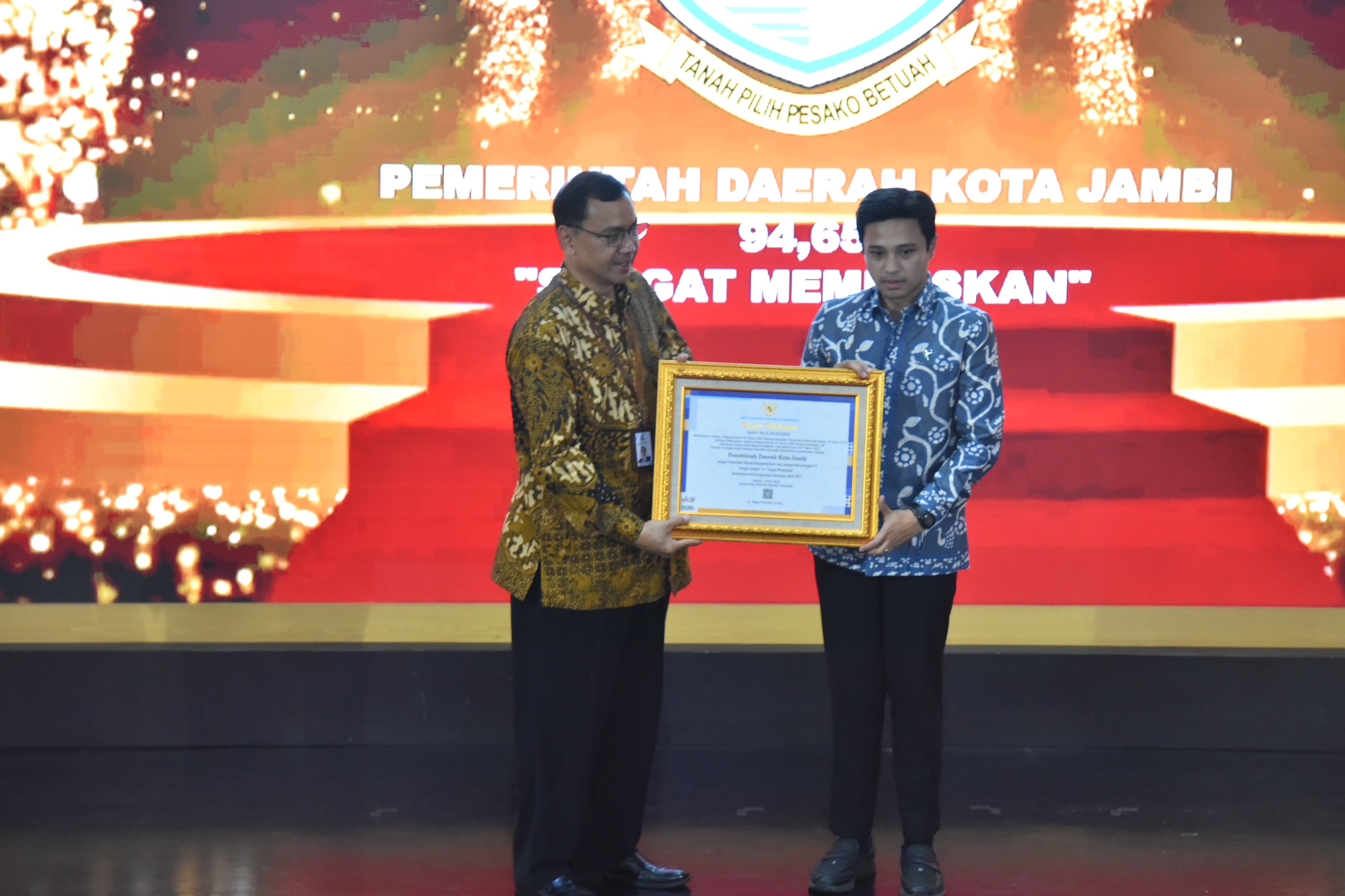 Pemkot Jambi Keempat Kalinya Raih Penghargaan Kinerja Terbaik Kearsipan