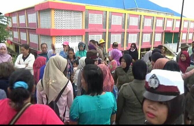 Penertiban Pasar Singkut Ricuh, Petugas Di Pukul Mundur Oleh Para Pedagang