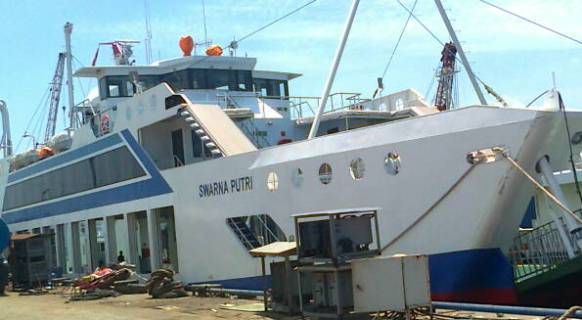 Penumpang Keluhkan Transit Kapal Roro