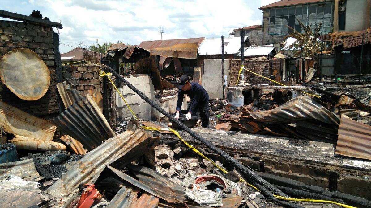Penyebab Kebakaran 14 Unit Rumah Masih Lidik