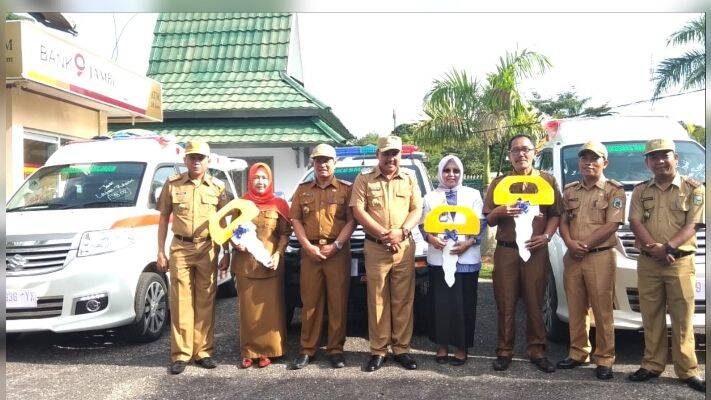 Peringat Hari Kesehatan Nasional Ke-54 Dinkes Sarolangun Serah 3 Mobil Pusling