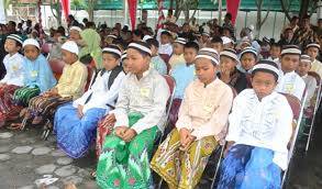 Perusahaan Sawit Adakan Sunatan Massal Di Muarojambi