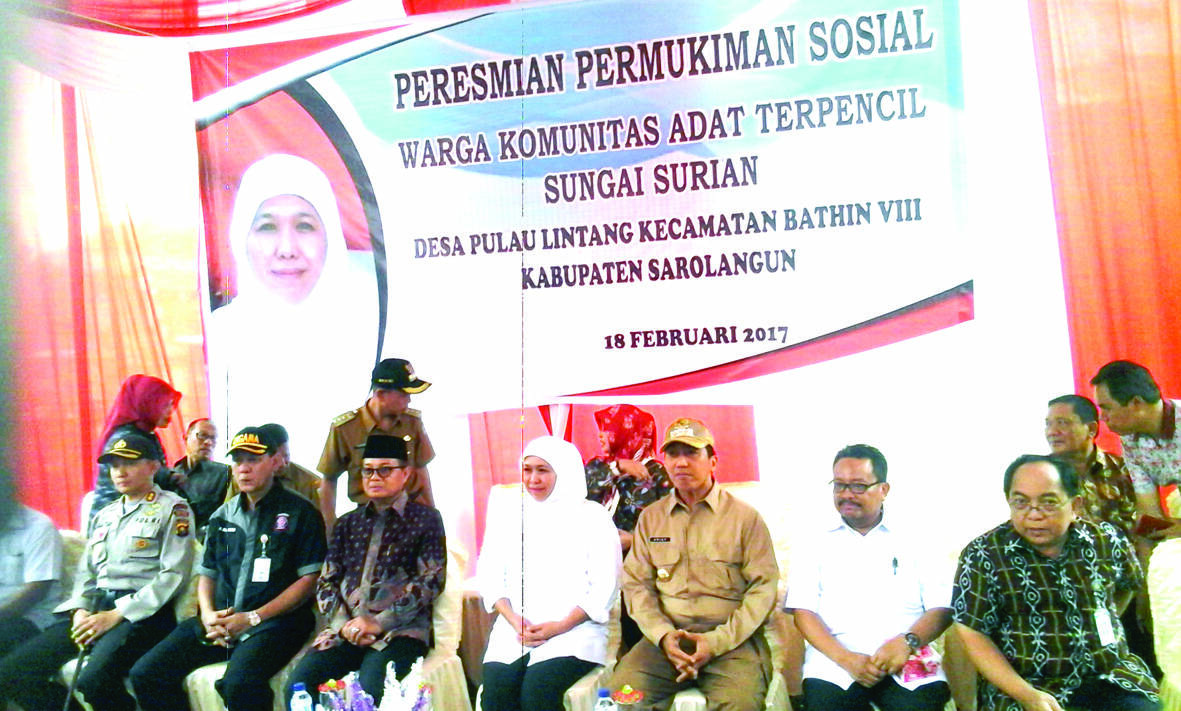 Pj Bupati Sarolangun Dampingi Mensos Resmikan Hunian Tetap Bagi 23 KK SAD
