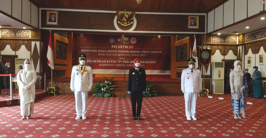 Pj Gubernur Lantik Bupati dan Wakil Bupati Tanjung Jabung Timur