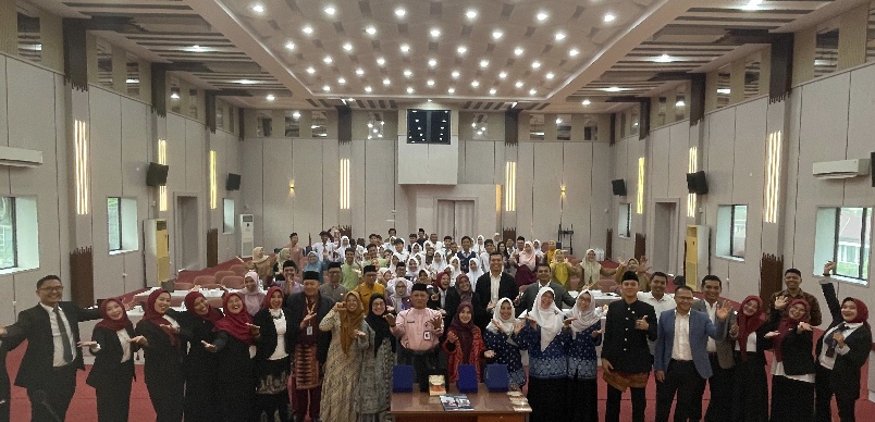 Plt Kadisdik Jambi M Umar Buka Ruang Kolaborasi GEMA MUARO JAMBI: Pendidikan Bermutu Lahir dari Sinergi Akademik dan Sekolah