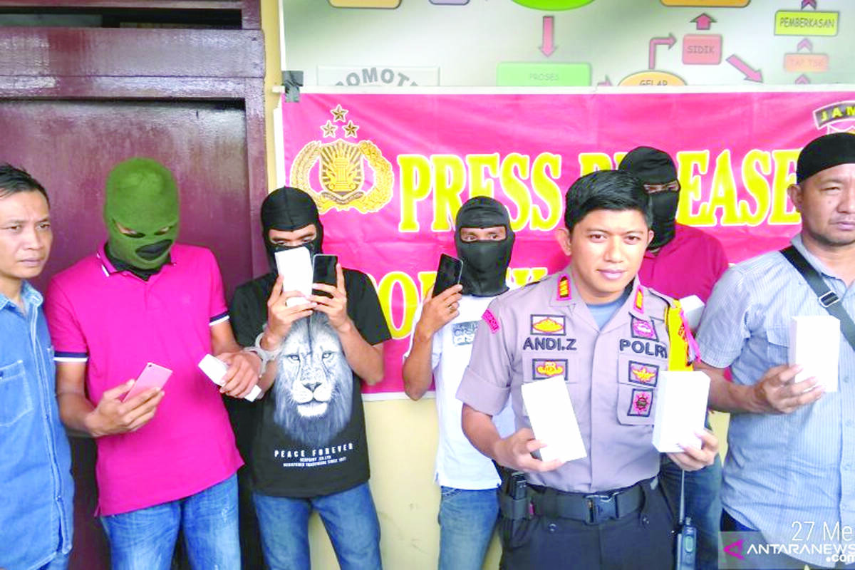Polisi Amankan Tiga Oknum PNS Kemenkumham Curi Barang Bukti