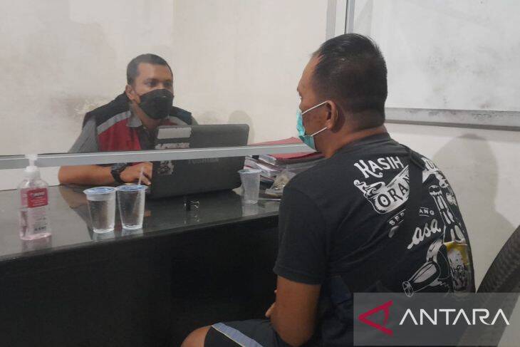 Polisi Bekuk Germo Prostitusi Online di Jambi