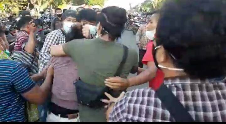 Polisi Kejar dan Nunjuk Jurnalis Jambi: Awas Kau Ngambil Video