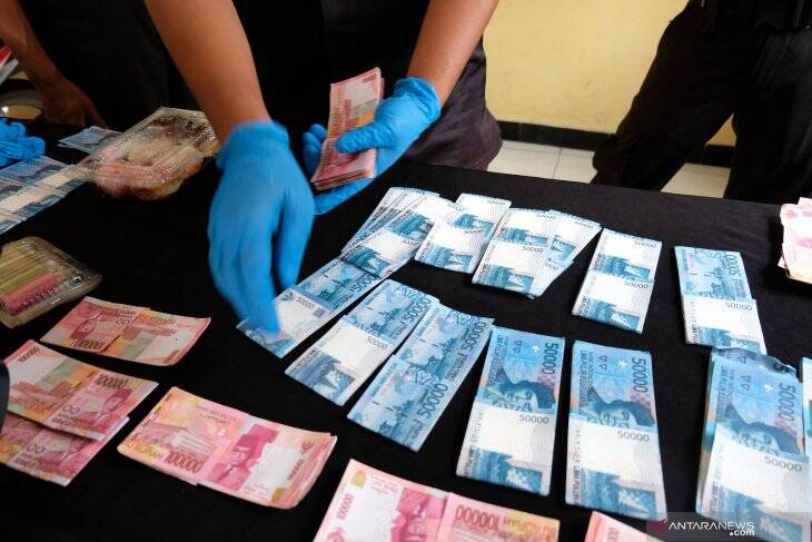 Polisi Tanjab Barat Tangkap 4 Pengedar Uang Palsu Senilai Rp245 Juta