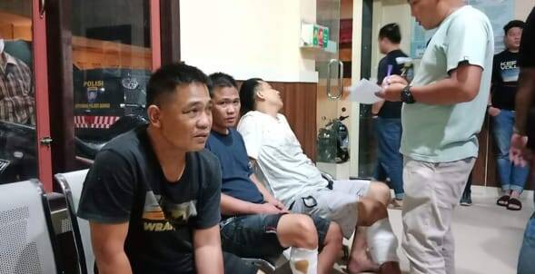 Polisi Tembak Komplotan Perampok Mantan Kades dan Pempek Selamat