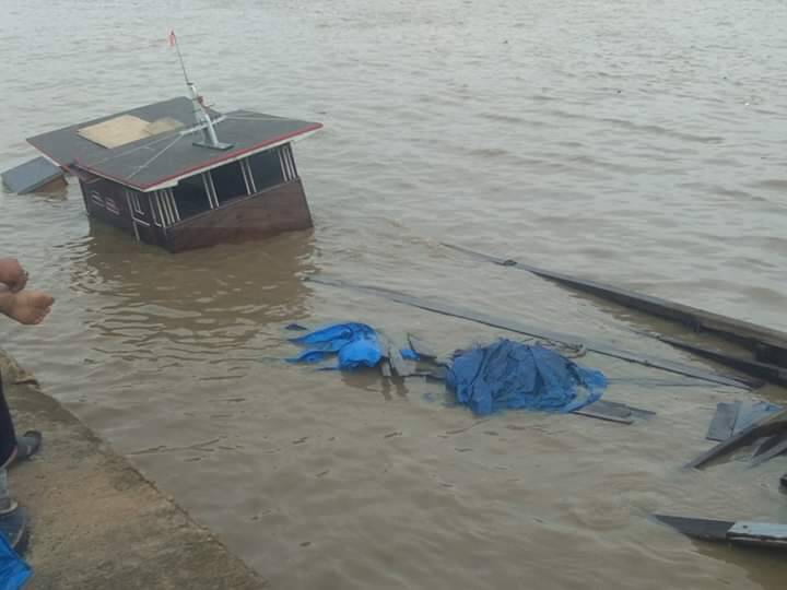 Pompong Warga Pulau Kijang Tenggelam di Dermaga LASDP