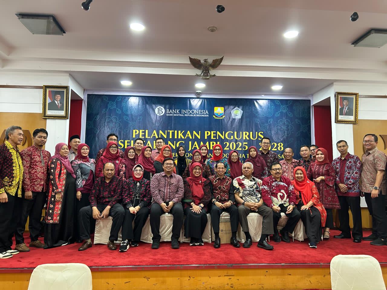 Prof Shofia Amin Dilantik Sebagai Ketua ISEI Cabang Jambi, Usman Ermulan hingga Diza Wakil Wali Kota Masuk Dewan Penasehat