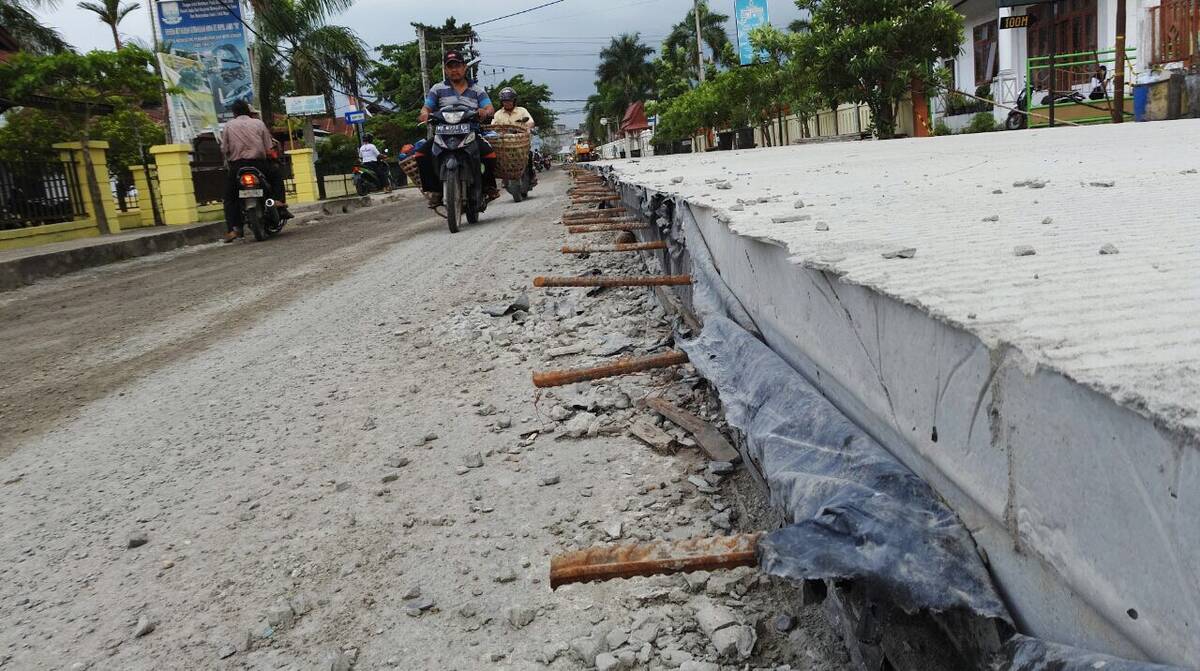 Proyek Rigit Beton Diblokir, Warga Minta Dilanjutkan