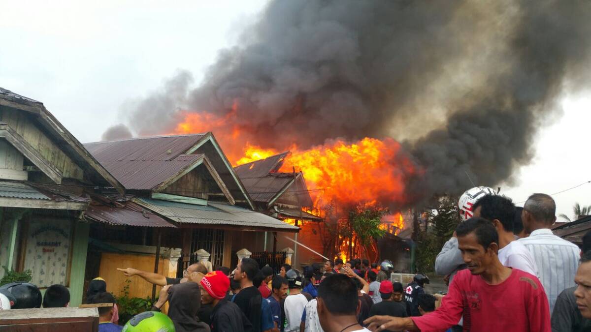 Puluhan Rumah di Tungkal IV Kota Hangus Terbakar