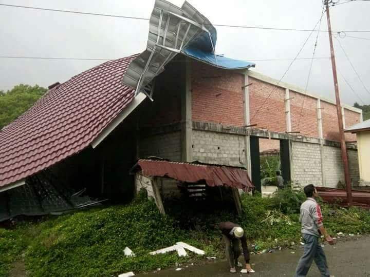 Puting Beliung Mangamuk di Kerinci dan Sungaipenuh