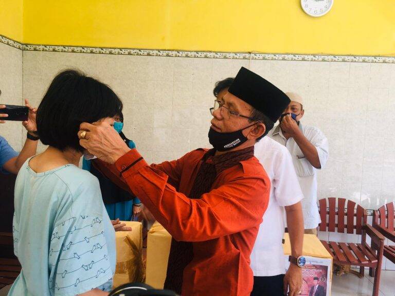 PWI Berbagi Rejeki Ditengah Pandemi