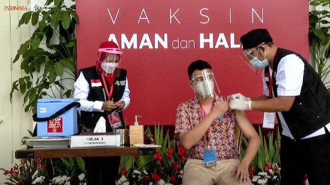 Raffi Ahmad Wakili Kaum Muda dalam Vaksinasi Covid-19 di Istana Negara