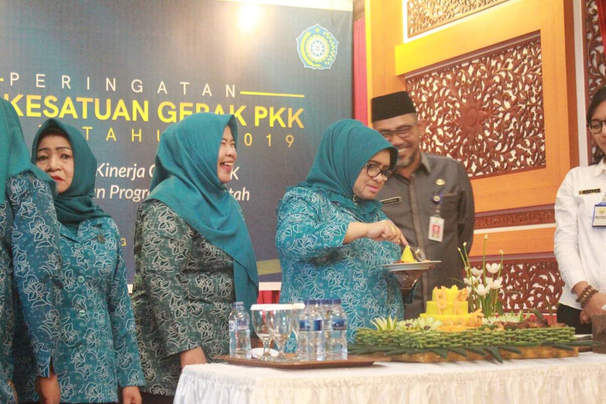 Rahima Minta PKK Tingkatkan Kinerja Selaras Program Pemerintah