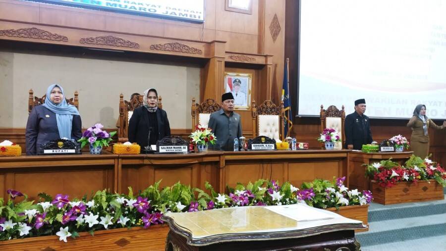 Rapat Paripurna DPRD Penggambilan Keputusan dan Penandatanganan Nota Perubahan APBD Kabupaten Muaro Jambi Tahun 2019