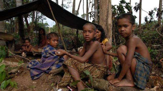 Ratusan Warga SAD Sarolangun Miliki e-KTP