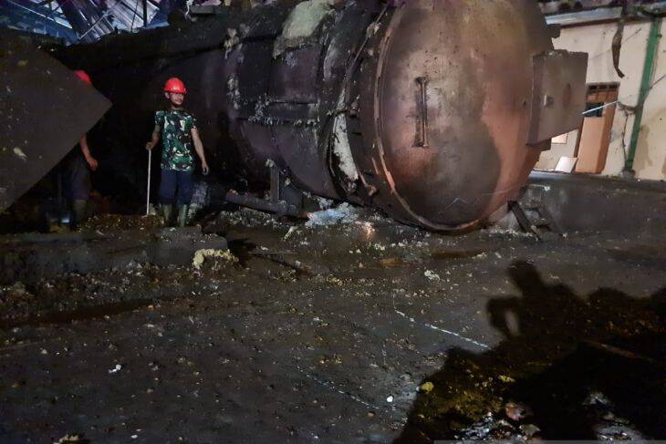 Rebusan Sawit PTPN 6 di Sungai Bahar Bocor