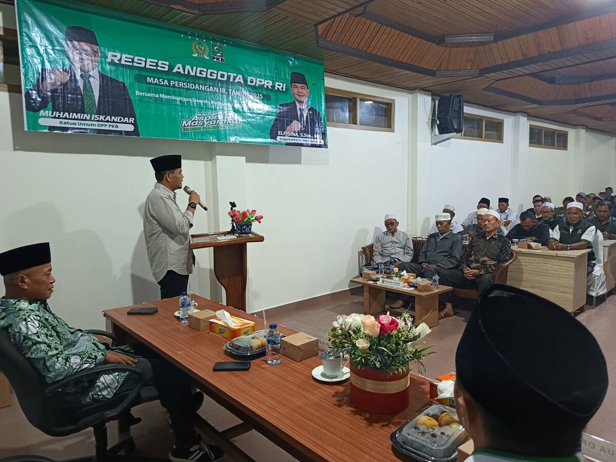 Reses di Tungkal Ilir, Anggota DPR Elpisina Komitmen Perjuangkan Aspirasi Masyarakat