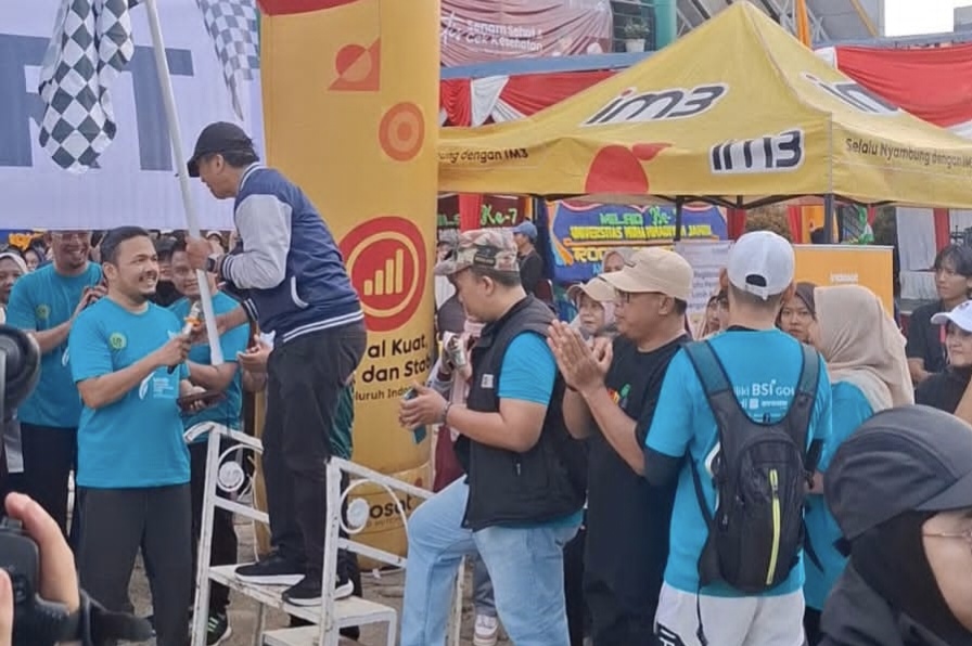 Ribuan Warga Padati Jalan Sehat dan Bazaar Milad ke-7 UM Jambi