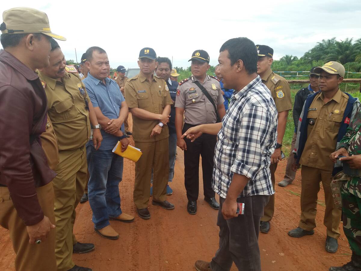 Romi Minta Dinas PUPR Tingkatkan Jalan Pangkal Kemang Menjadi Rigid Beton