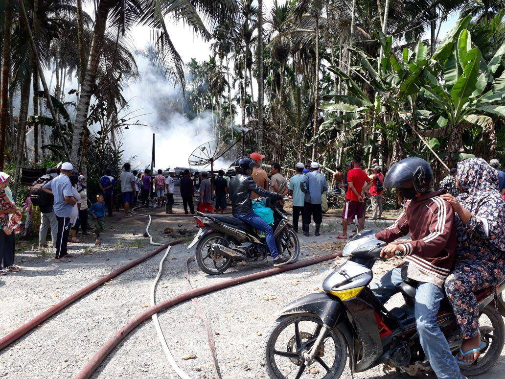 Rumah Bahrun Ludes Dilalap Si Jago Merah