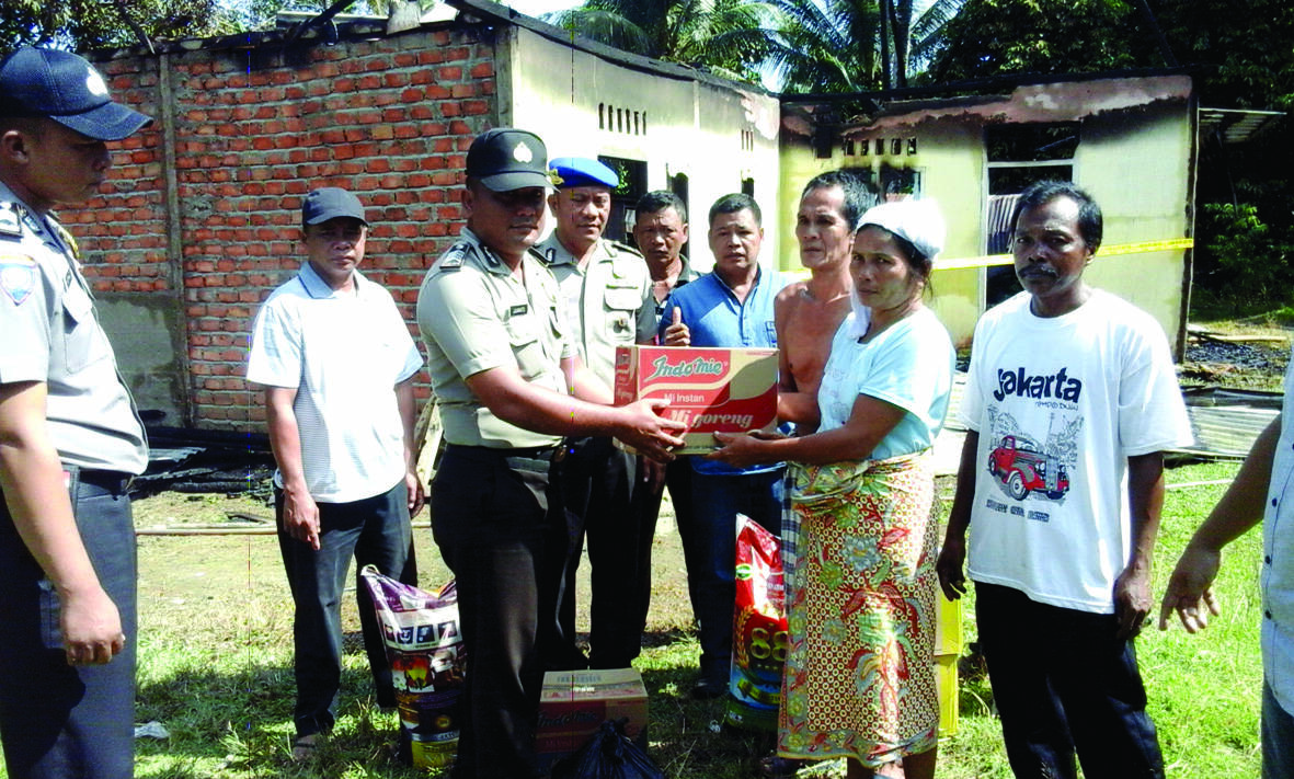 Rumah Harun Ds Pulau Buayo Kec Bathin VIII Dilalap Api