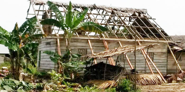 Rumah Warga Dua Desa Porak Poranda Dihajar Puting Beliung