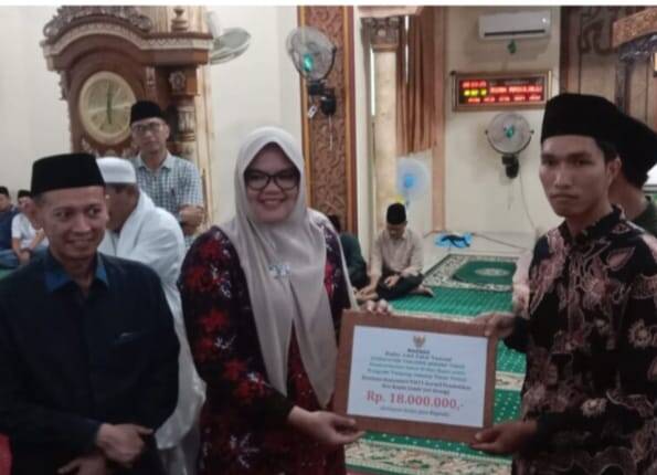 Safari Ramadhan Pemkab Tanjab Timur, Bupati Salurkan Bantuan