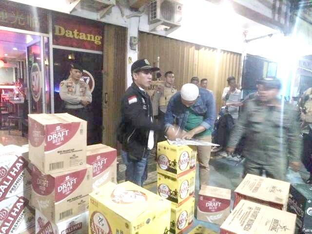 Sal Pol PP Amankan 50 Dus Minol