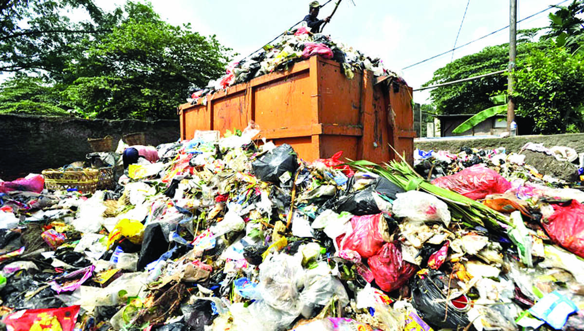 Sampah Menumpuk di Desa Kerinci