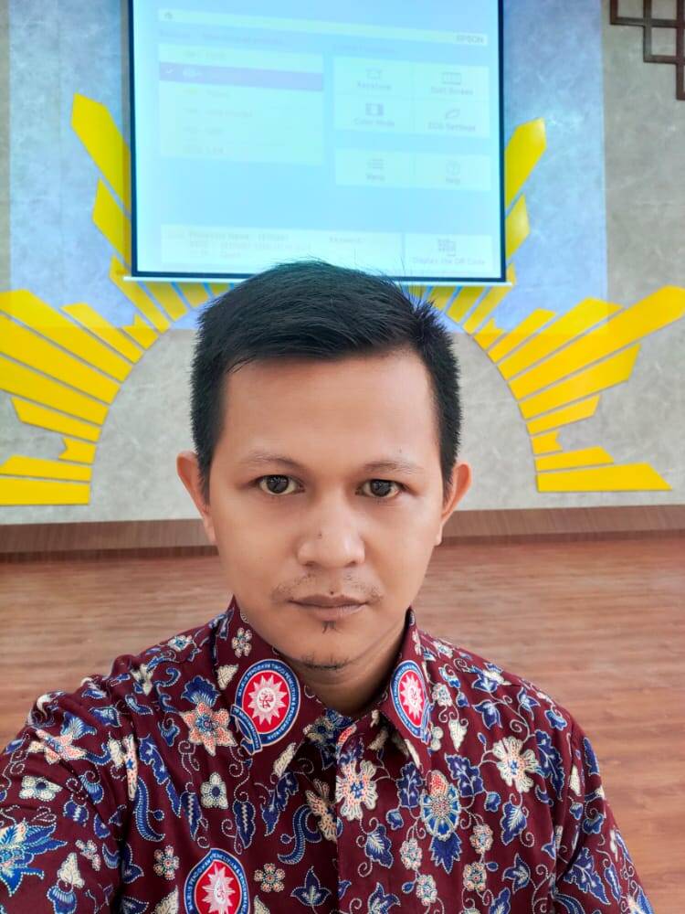 Sang Surya Mencerahkan Kota Jambi, Membaca Sejarah UM Jambi